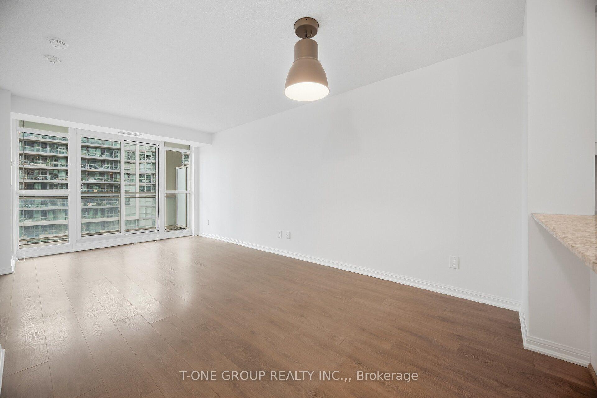 Photo 10 of Unit 1213, 35 Bastion Street, Toronto, Waterfront Communities — HOMEH