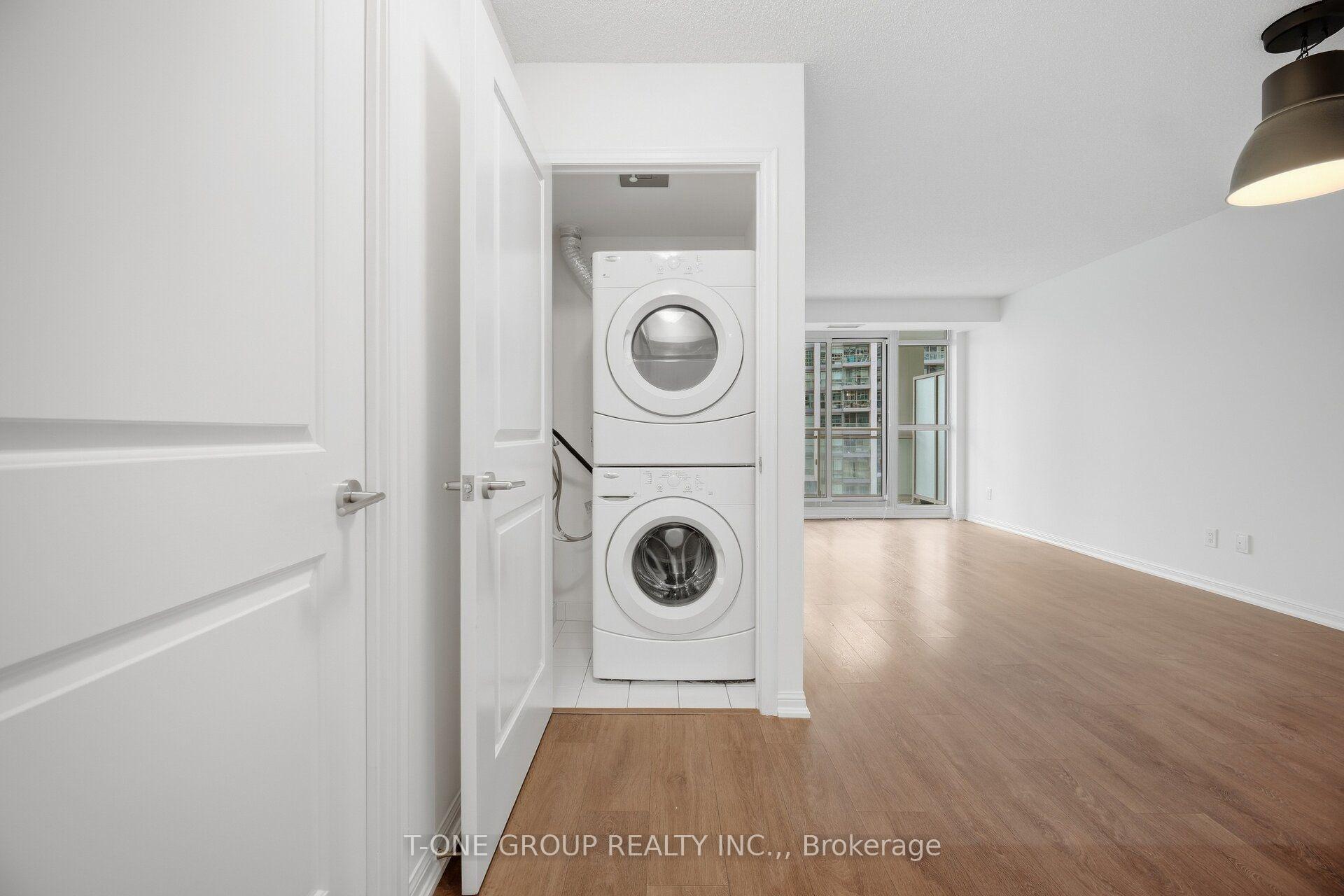 Photo 23 of Unit 1213, 35 Bastion Street, Toronto, Waterfront Communities — HOMEH