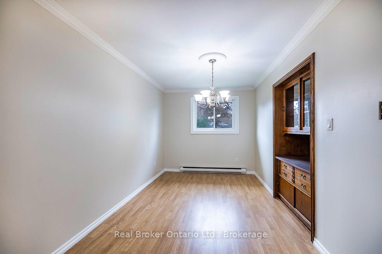 Photo 11 of 32 Strike Avenue, Clarington, Bowmanville — HOMEH