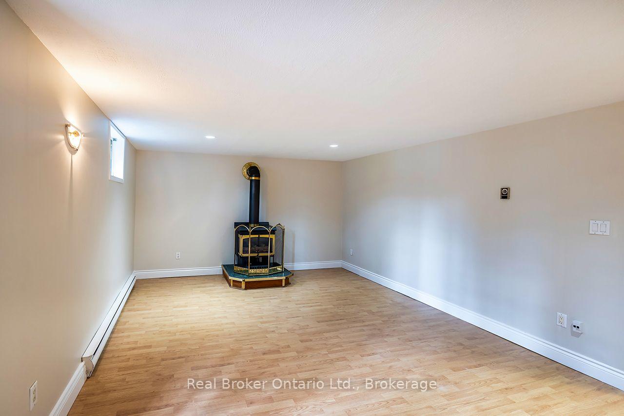 Photo 19 of 32 Strike Avenue, Clarington, Bowmanville — HOMEH