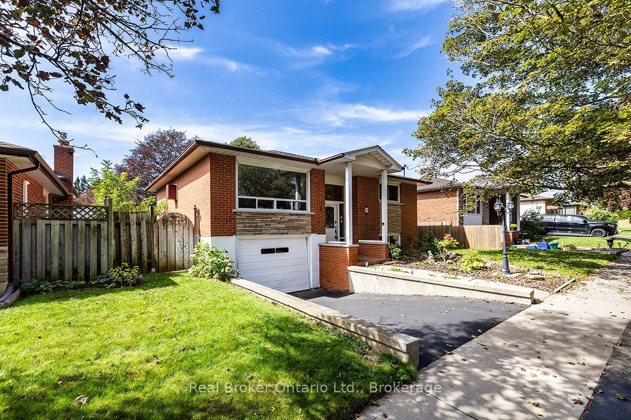 Photo 33 of 32 Strike Avenue, Clarington, Bowmanville — HOMEH