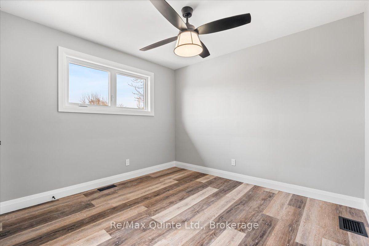 Photo 11 of Unit B, 865 Old 2 Highway, Quinte West, Sidney Ward — HOMEH