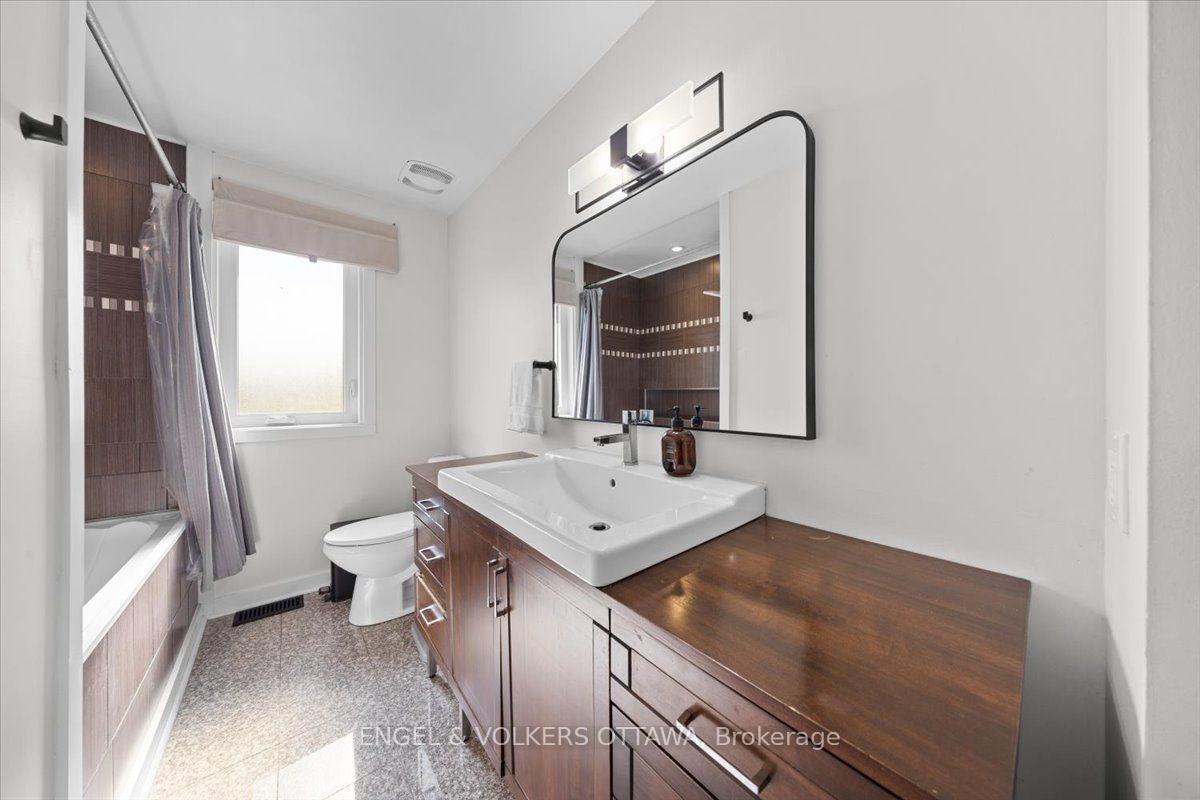 Photo 42 of 1393 Sutherland Drive, Ottawa, Manotick South to Roger Stevens — HOMEH