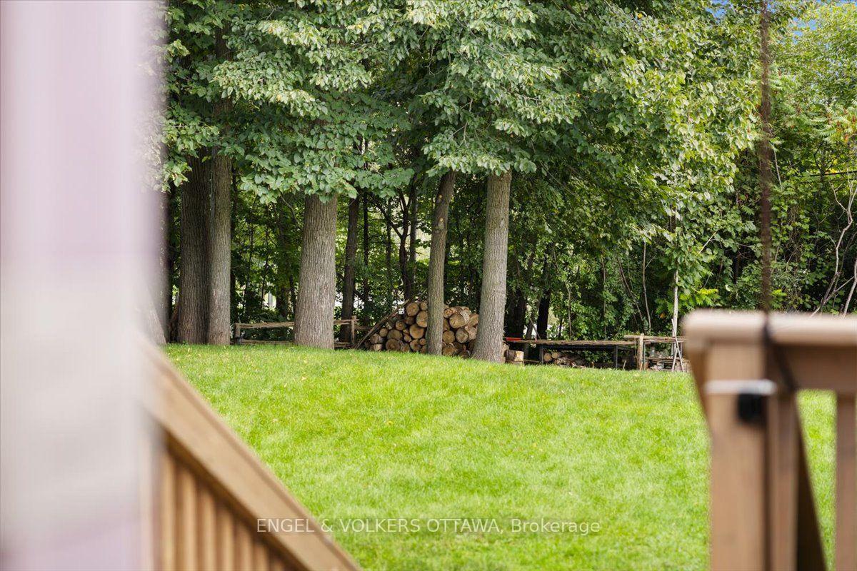 Photo 67 of 1393 Sutherland Drive, Ottawa, Manotick South to Roger Stevens — HOMEH