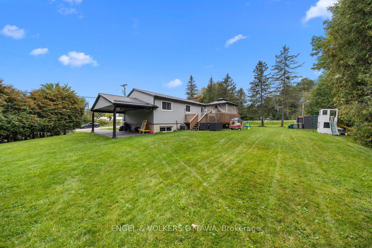 Photo 68 of 1393 Sutherland Drive, Ottawa, Manotick South to Roger Stevens — HOMEH