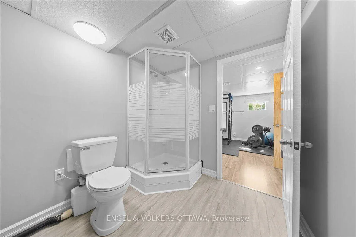 Photo 39 of 1393 Sutherland Drive, Ottawa, Manotick South to Roger Stevens — HOMEH
