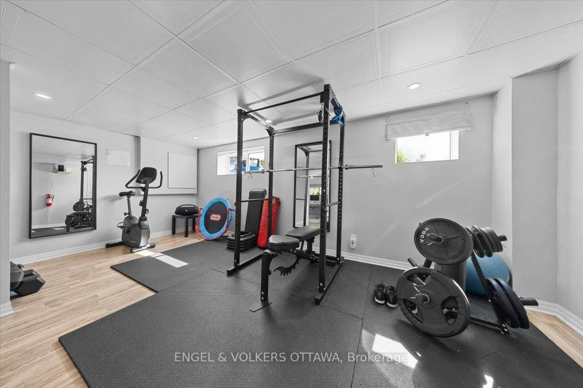 Photo 41 of 1393 Sutherland Drive, Ottawa, Manotick South to Roger Stevens — HOMEH