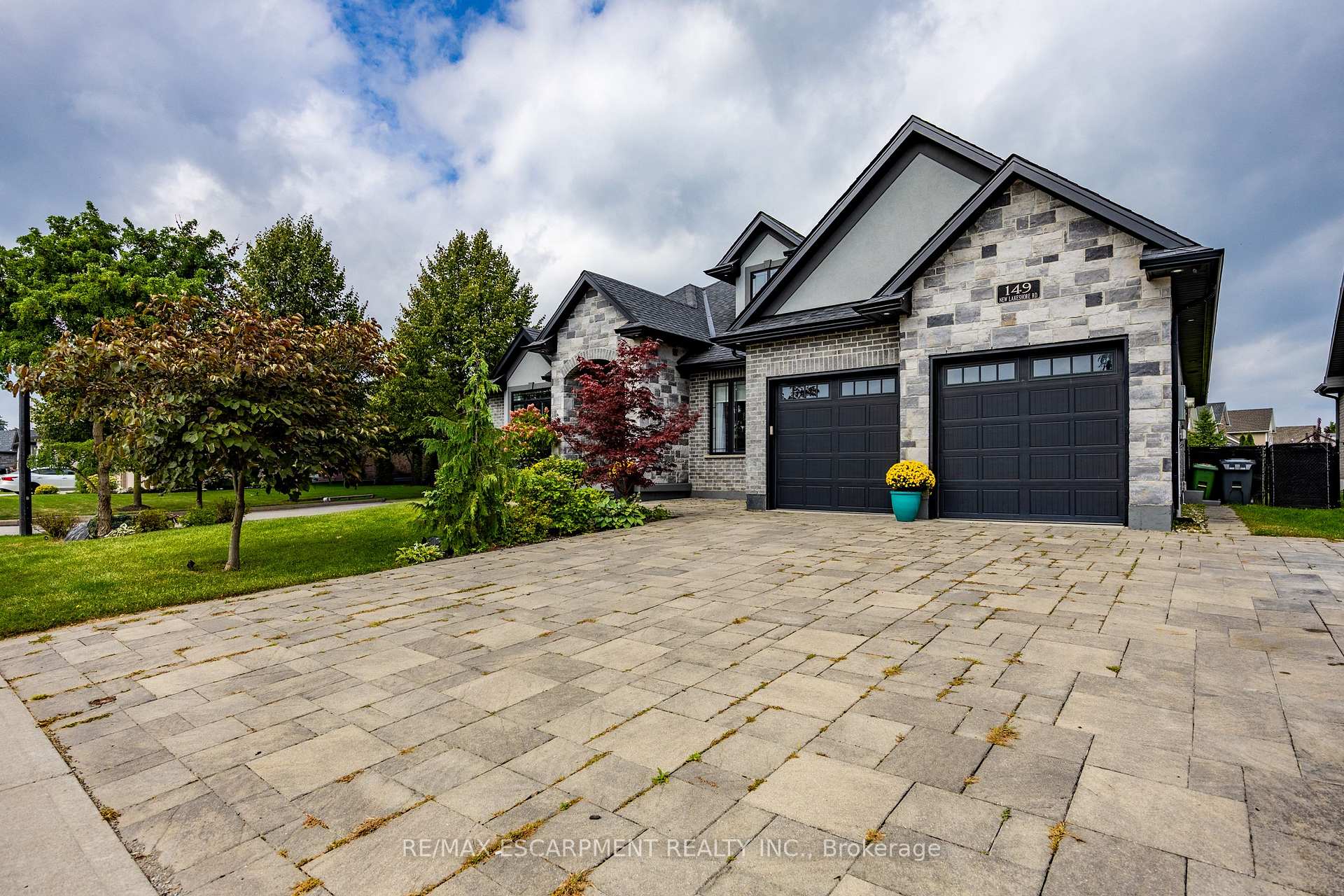 Photo 2 of 149 New Lakeshore Road, Norfolk, Port Dover — HOMEH