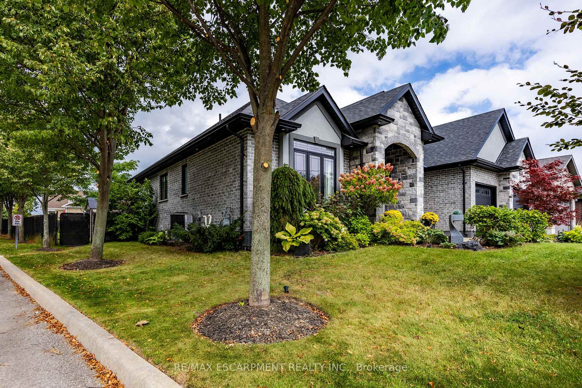 Photo 3 of 149 New Lakeshore Road, Norfolk, Port Dover — HOMEH