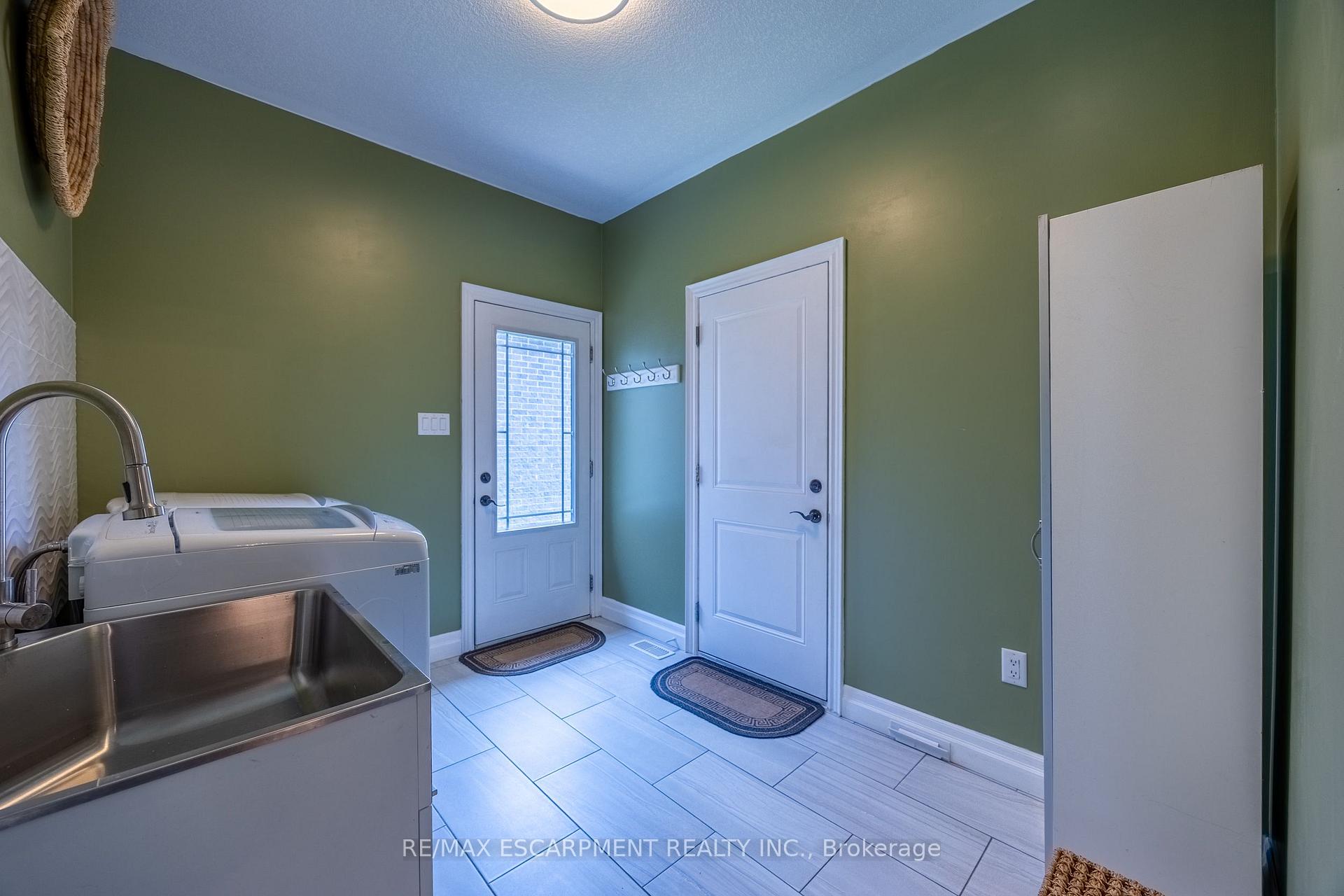 Photo 17 of 149 New Lakeshore Road, Norfolk, Port Dover — HOMEH