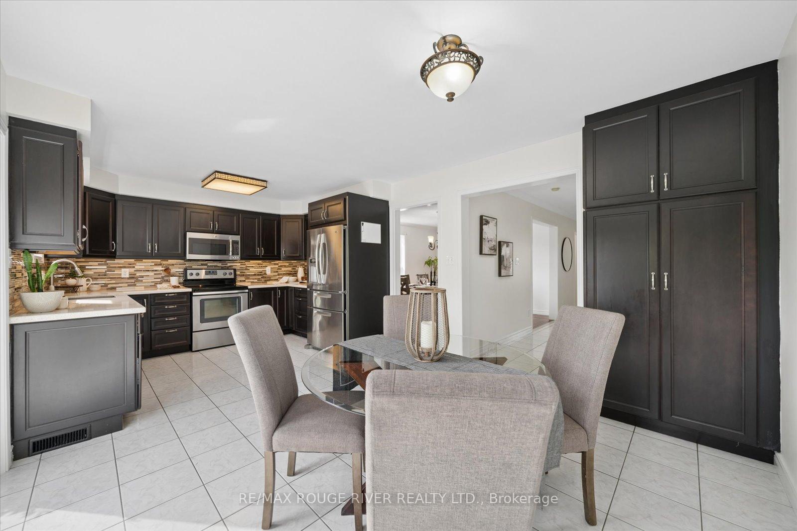 Photo 7 of 84 Bedell Crescent, Whitby, Rolling Acres — HOMEH