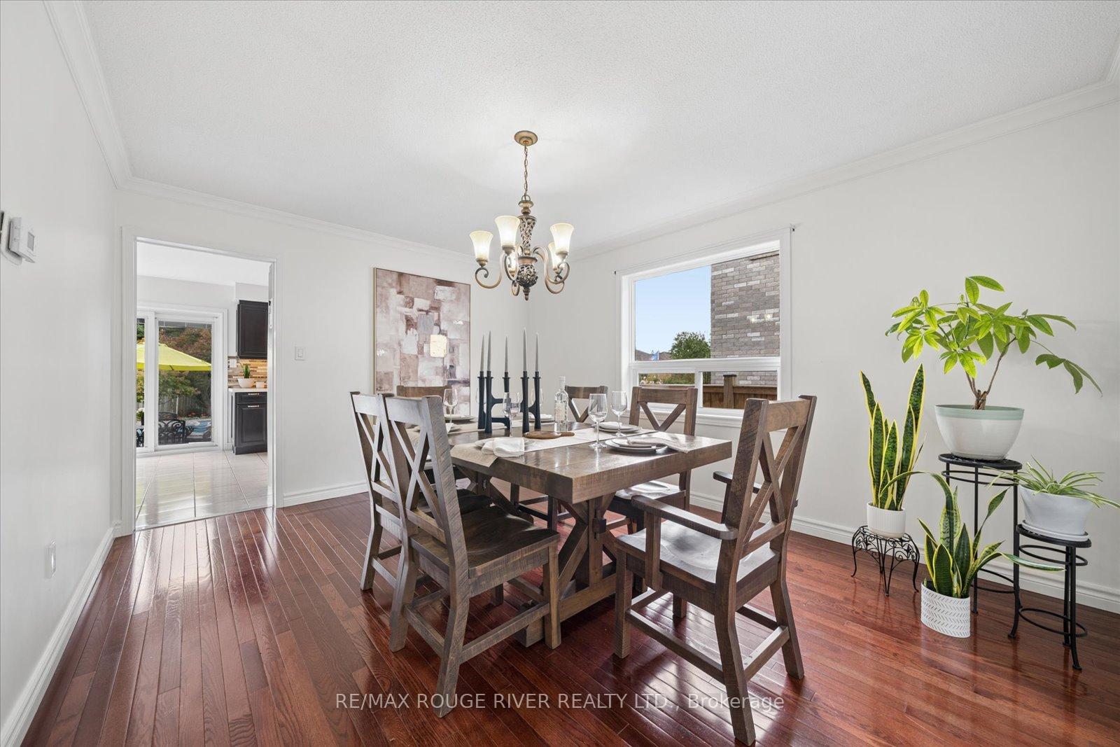 Photo 13 of 84 Bedell Crescent, Whitby, Rolling Acres — HOMEH