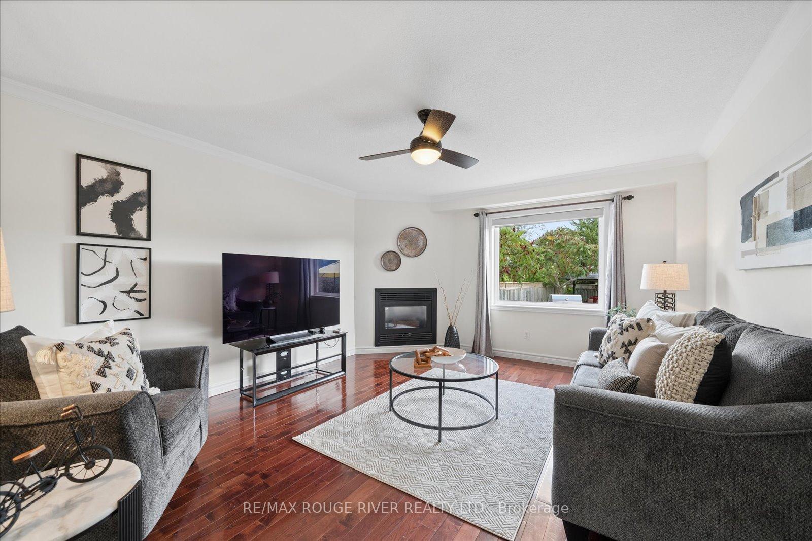 Photo 15 of 84 Bedell Crescent, Whitby, Rolling Acres — HOMEH