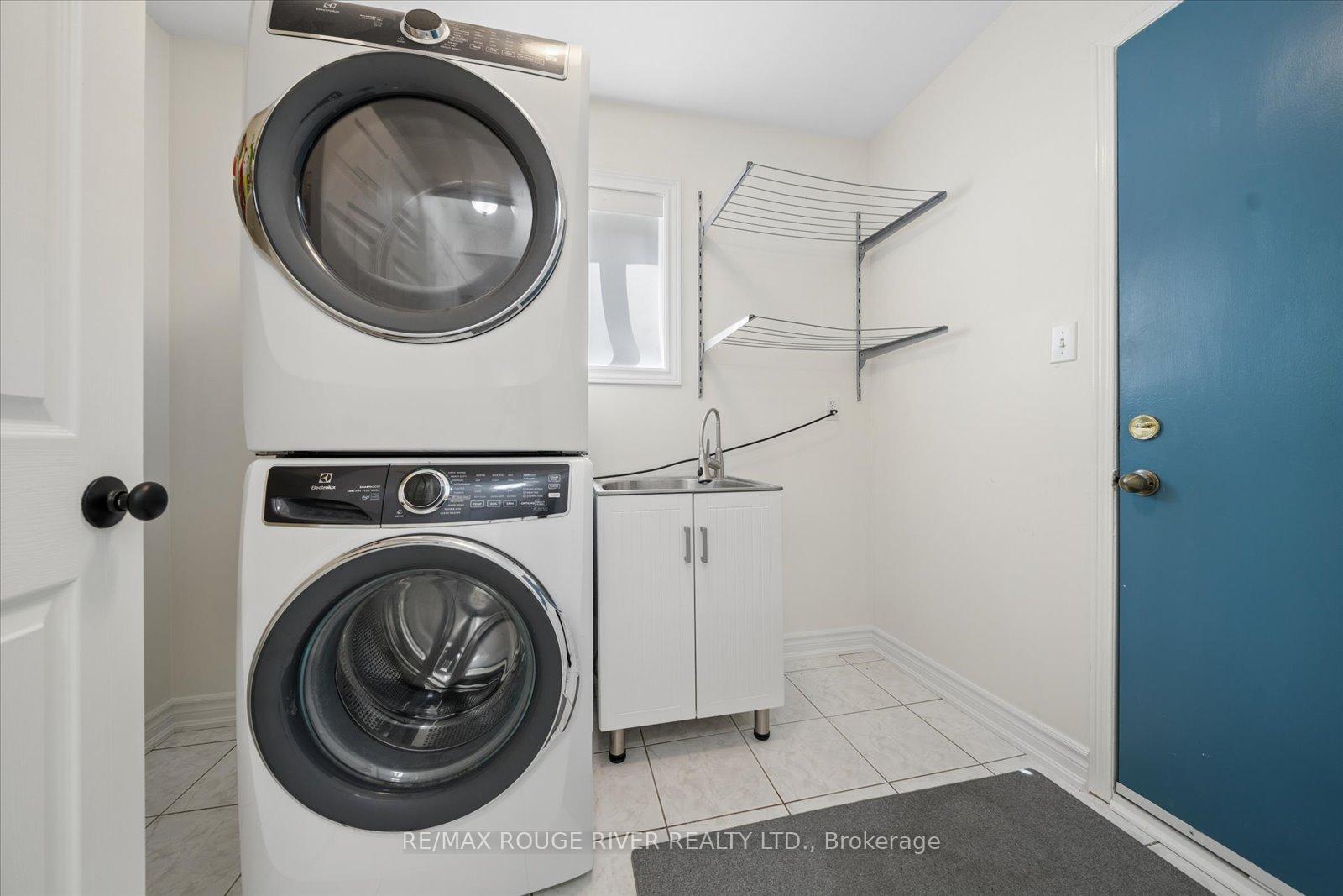 Photo 18 of 84 Bedell Crescent, Whitby, Rolling Acres — HOMEH