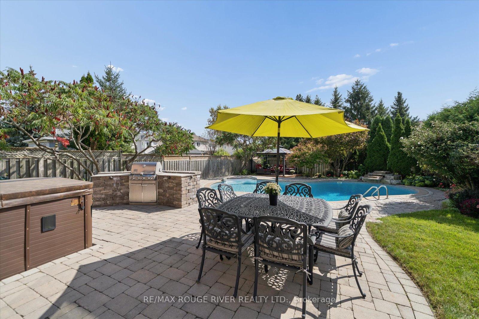 Photo 37 of 84 Bedell Crescent, Whitby, Rolling Acres — HOMEH