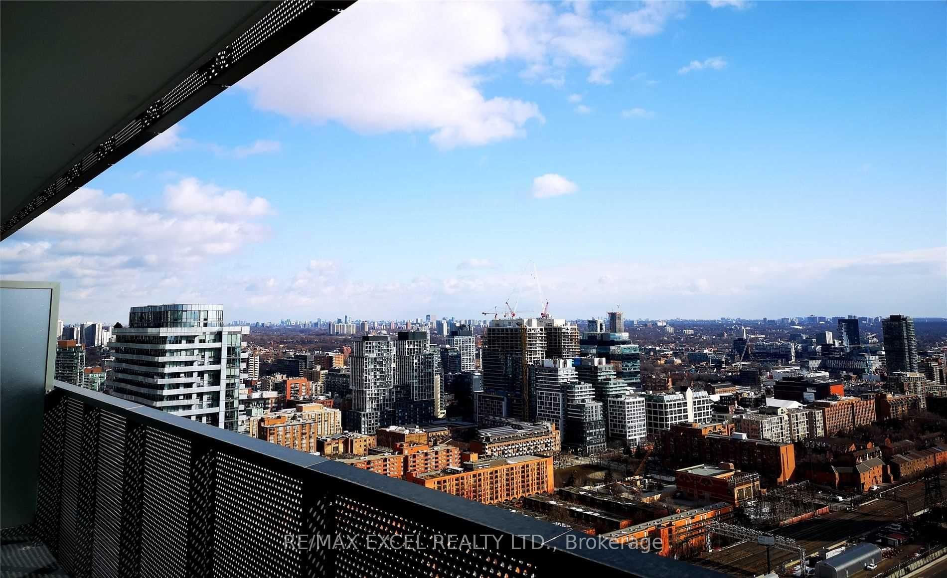 Photo 5 of Unit 3806, 138 Downes Street, Toronto, Waterfront Communities — HOMEH