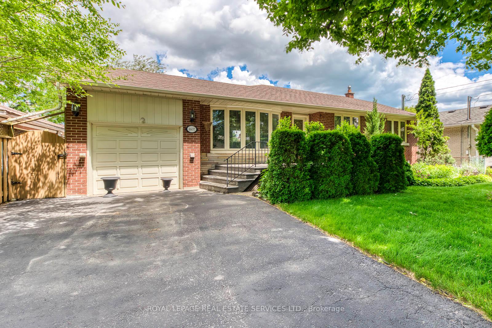 Photo 3 of 1607 Ewald Road, Mississauga, Mineola — HOMEH