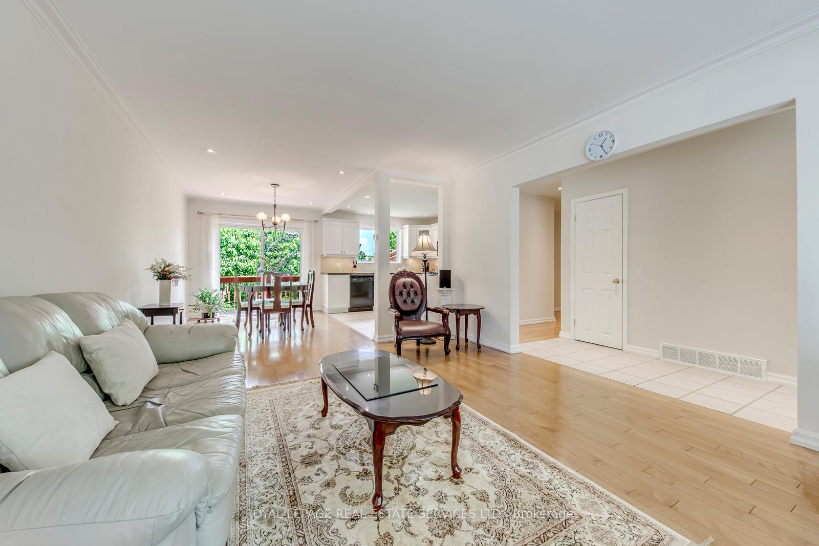 Photo 7 of 1607 Ewald Road, Mississauga, Mineola — HOMEH