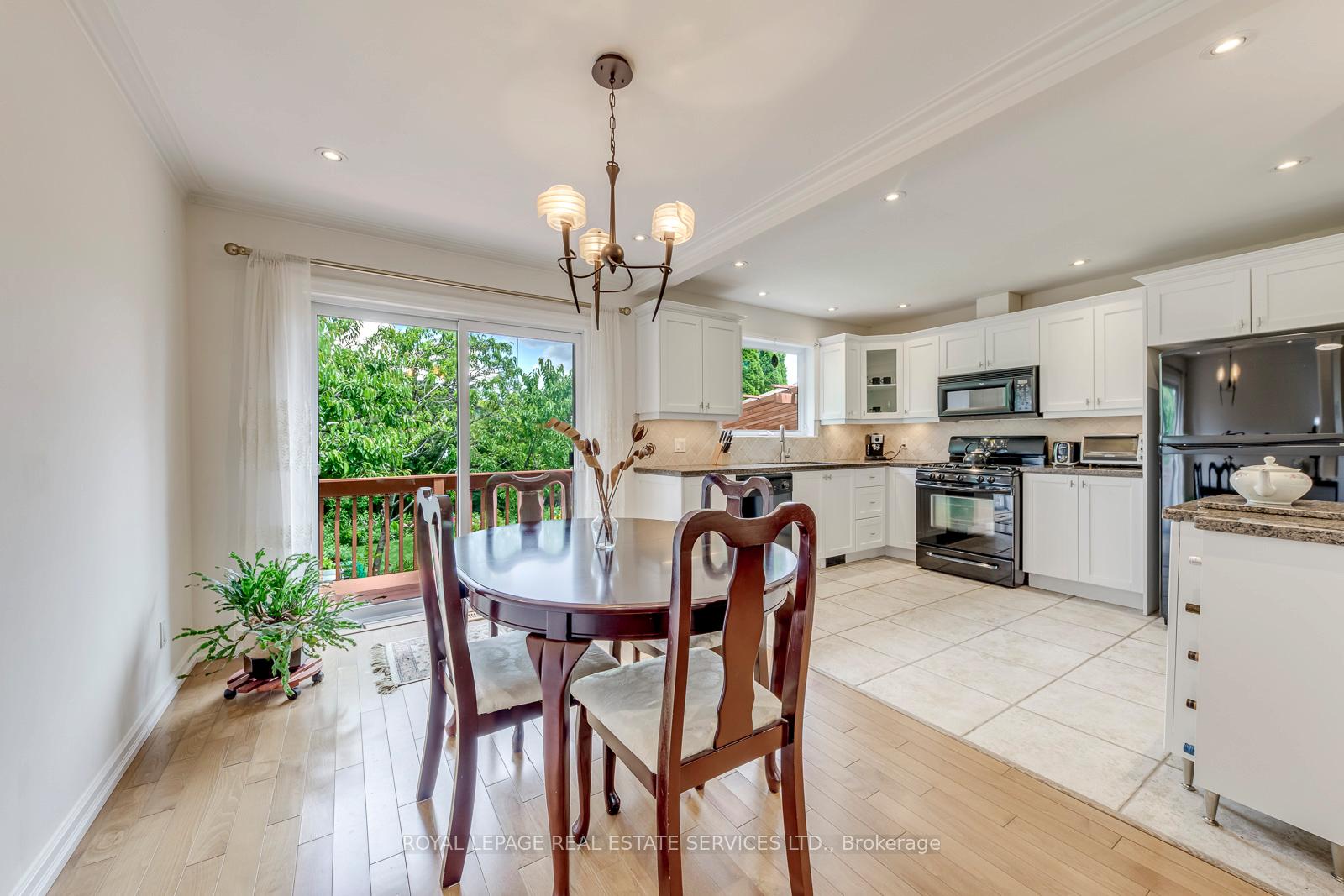 Photo 8 of 1607 Ewald Road, Mississauga, Mineola — HOMEH