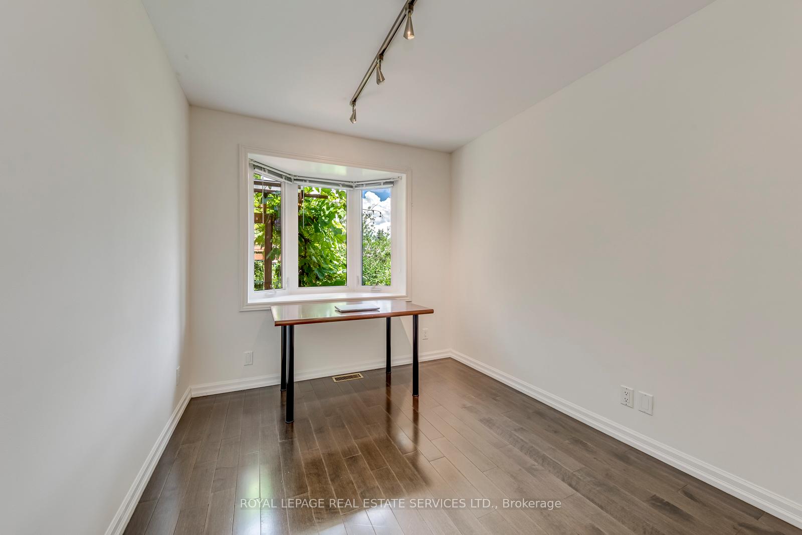 Photo 18 of 1607 Ewald Road, Mississauga, Mineola — HOMEH