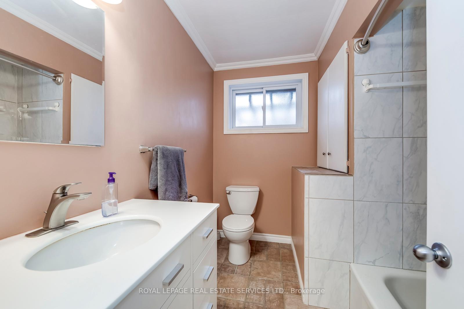 Photo 19 of 1607 Ewald Road, Mississauga, Mineola — HOMEH