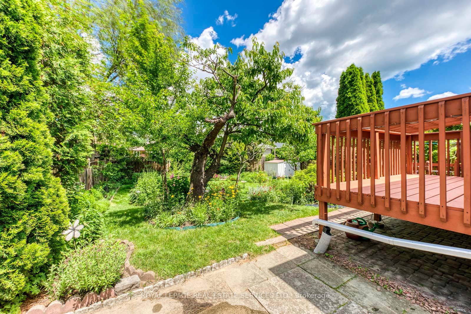 Photo 32 of 1607 Ewald Road, Mississauga, Mineola — HOMEH