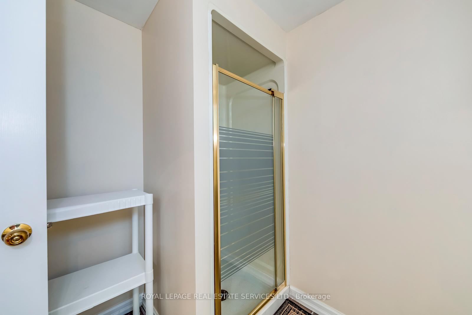 Photo 31 of 1607 Ewald Road, Mississauga, Mineola — HOMEH