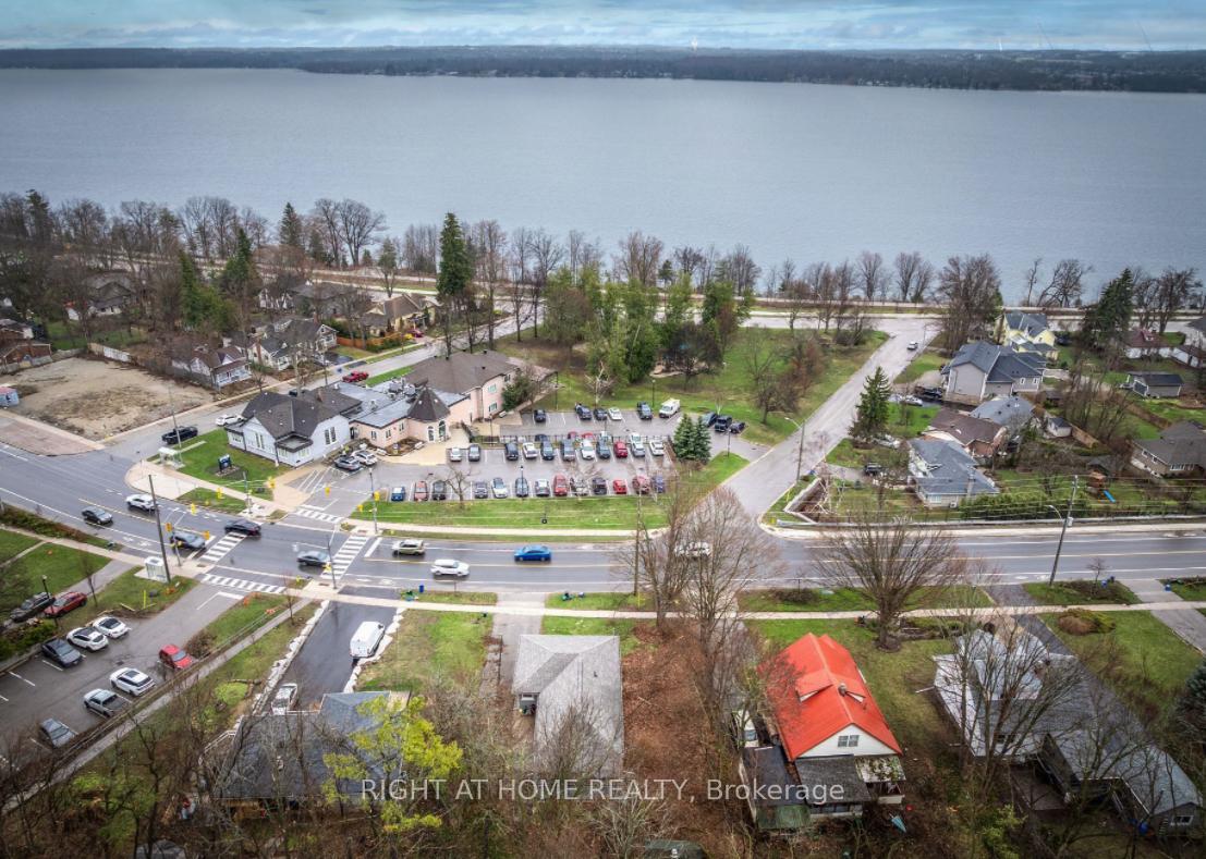 Photo 5 of 180 Blake Street, Barrie, 400 East — HOMEH
