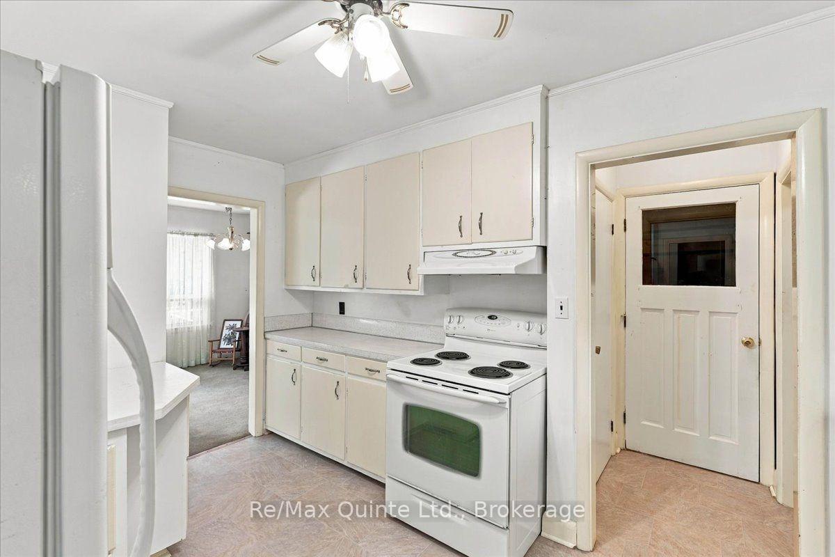 Photo 4 of 1B Rogers Street, Prince Edward County, Picton — HOMEH