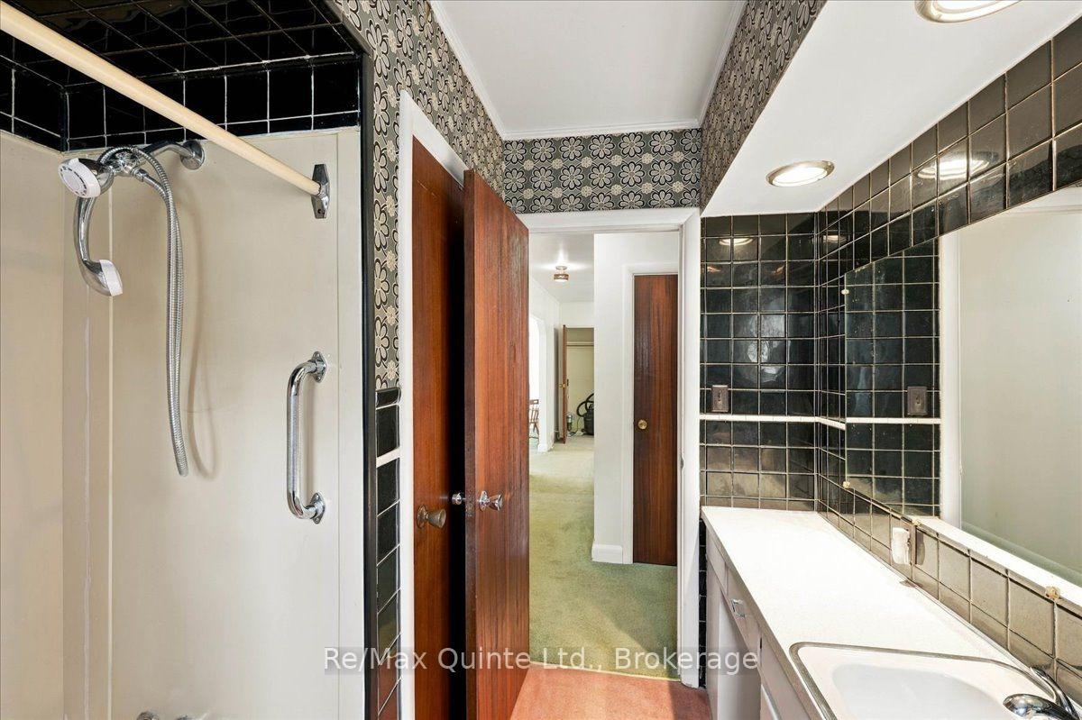 Photo 14 of 1B Rogers Street, Prince Edward County, Picton — HOMEH