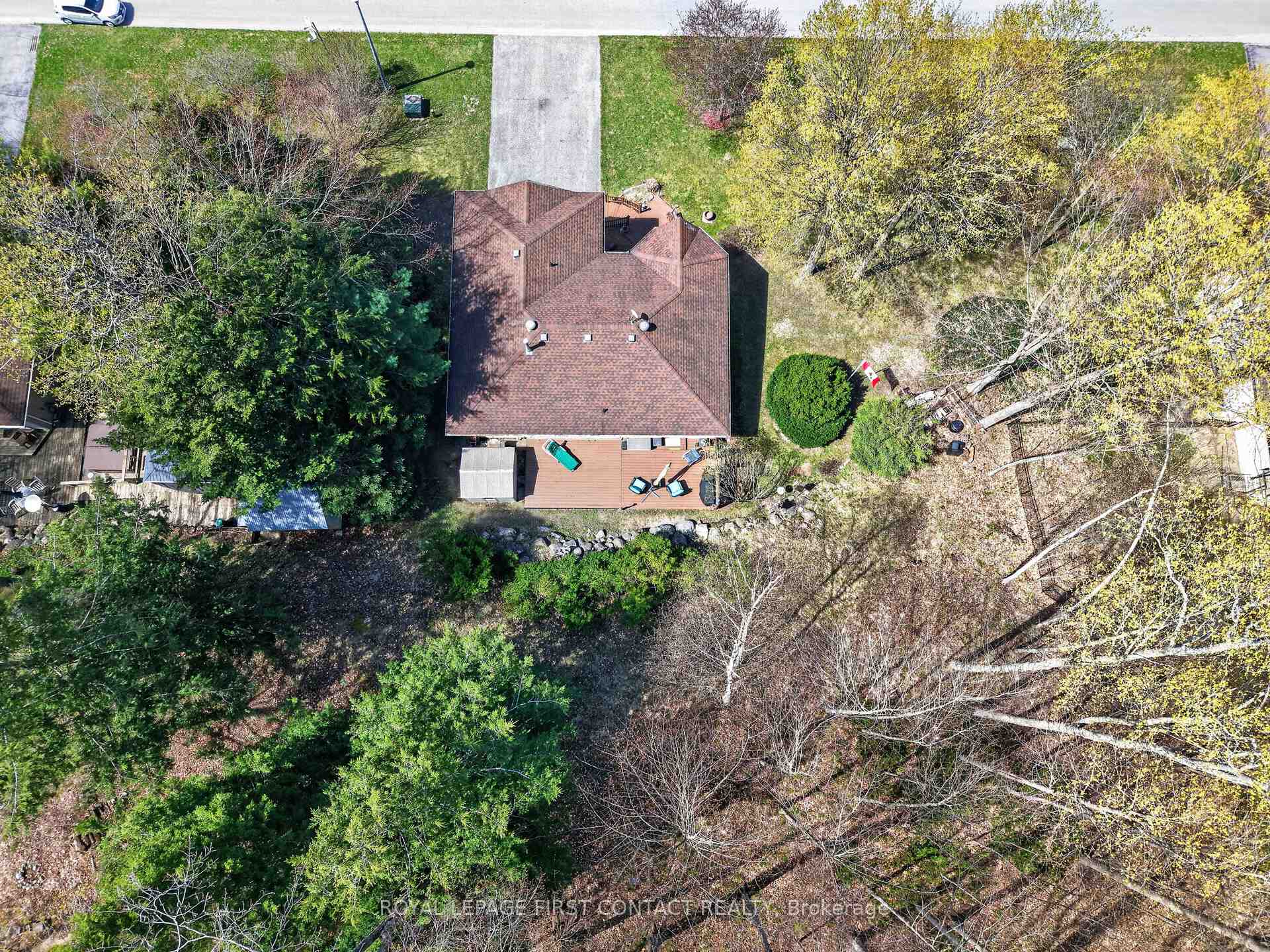 Photo 16 of 23 McFadden Drive, Springwater, Hillsdale — HOMEH