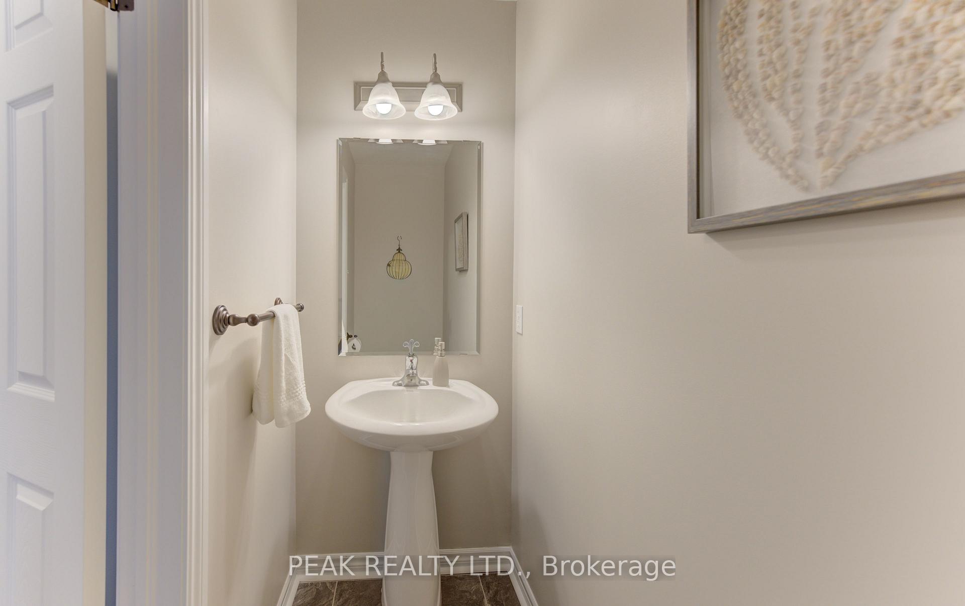Photo 11 of 28 Roth Avenue, Wilmot, Baden — HOMEH