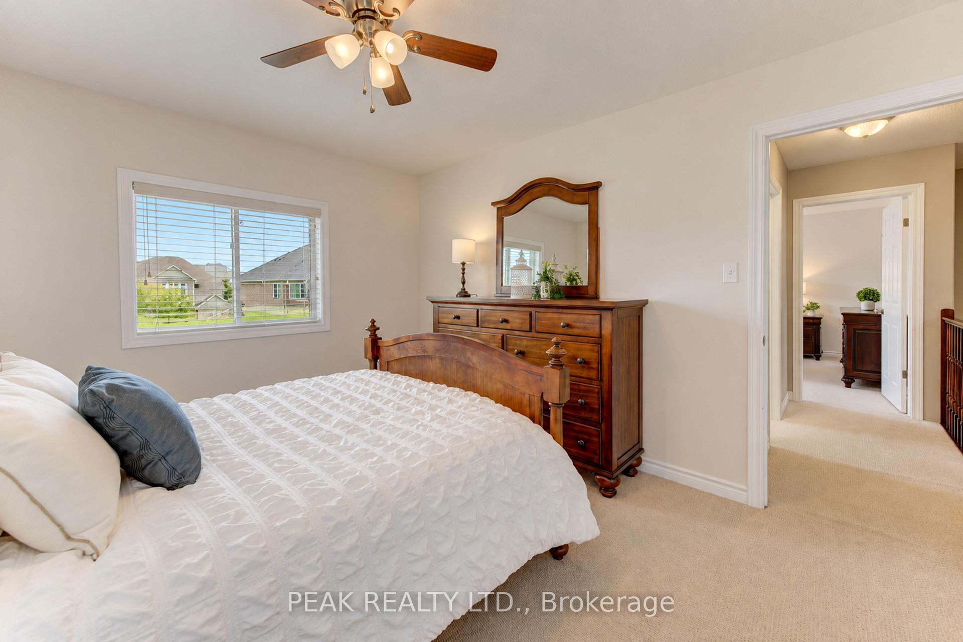 Photo 37 of 28 Roth Avenue, Wilmot, Baden — HOMEH