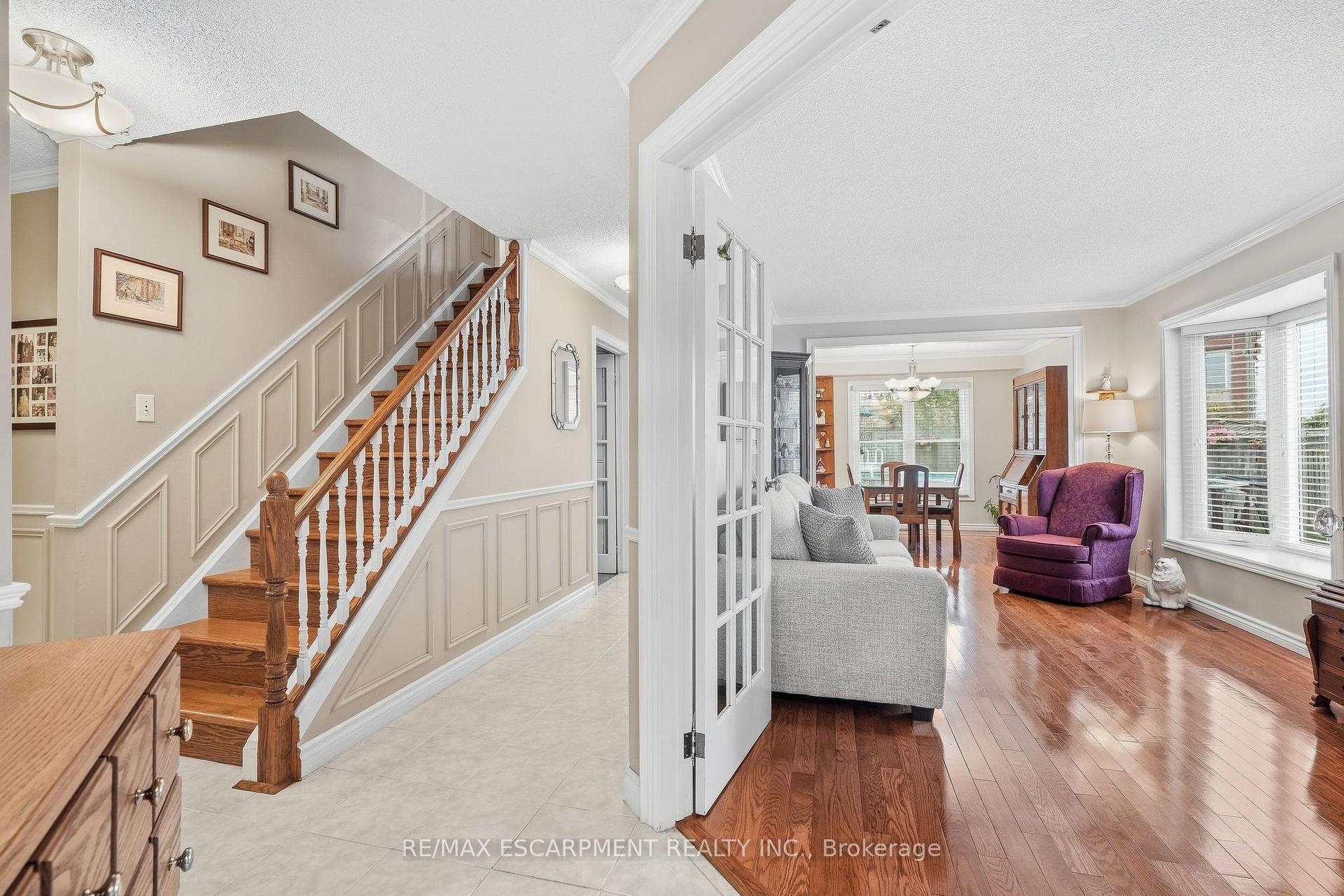Photo 6 of 607 Clover Park Crescent, Milton, Bronte Meadows — HOMEH