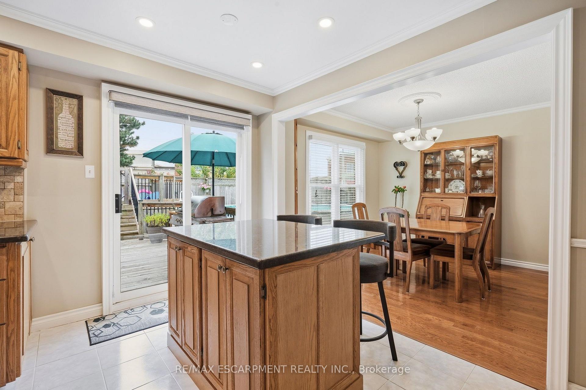 Photo 17 of 607 Clover Park Crescent, Milton, Bronte Meadows — HOMEH