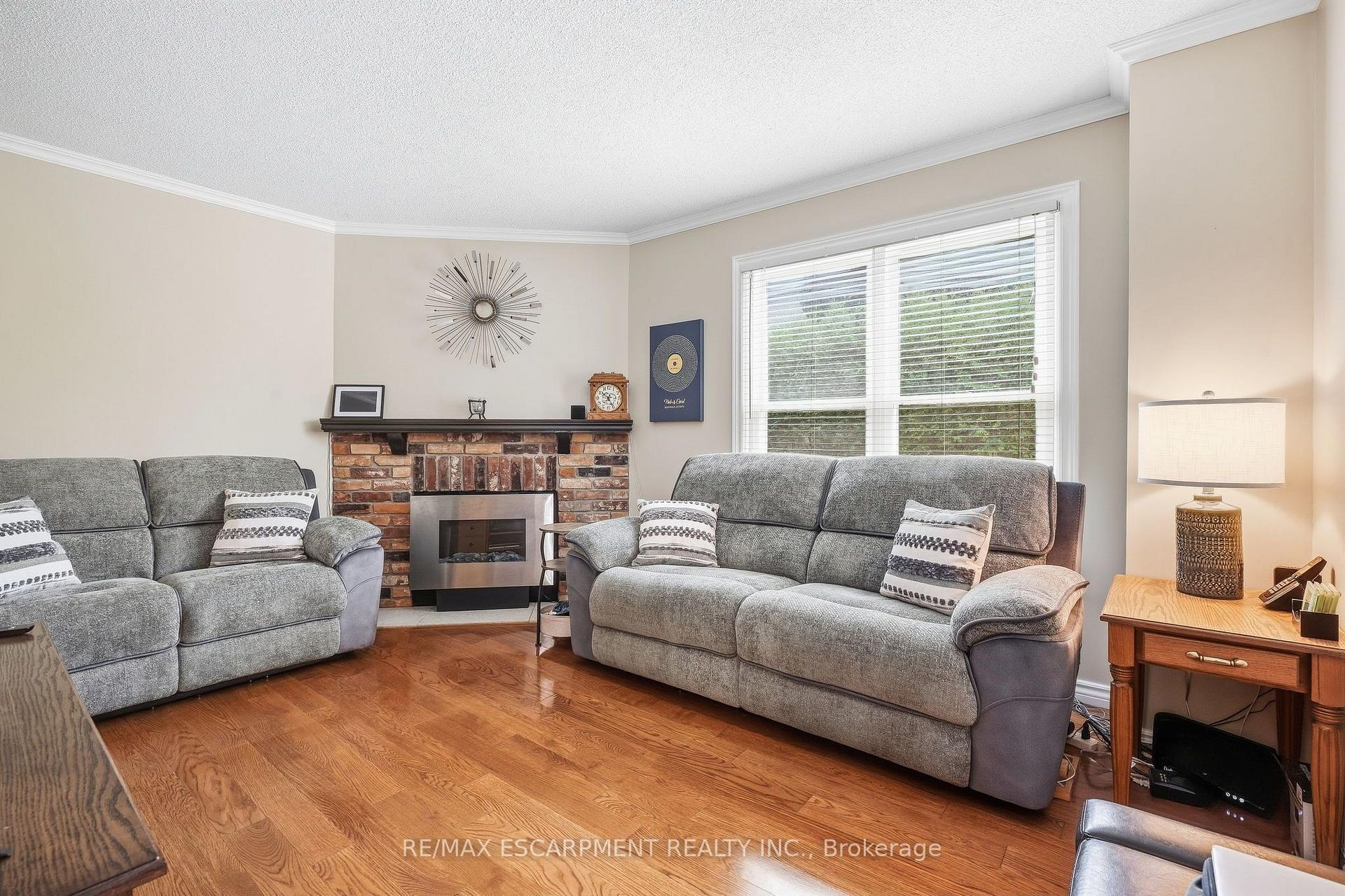 Photo 18 of 607 Clover Park Crescent, Milton, Bronte Meadows — HOMEH