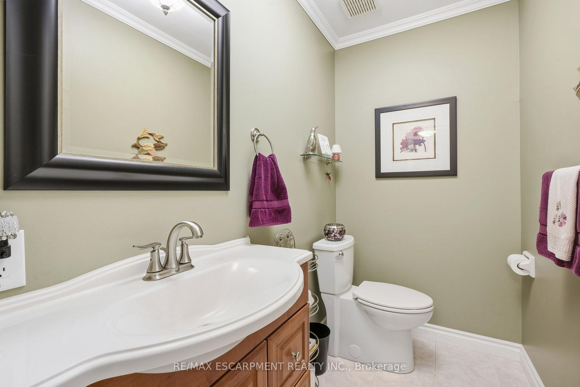 Photo 20 of 607 Clover Park Crescent, Milton, Bronte Meadows — HOMEH