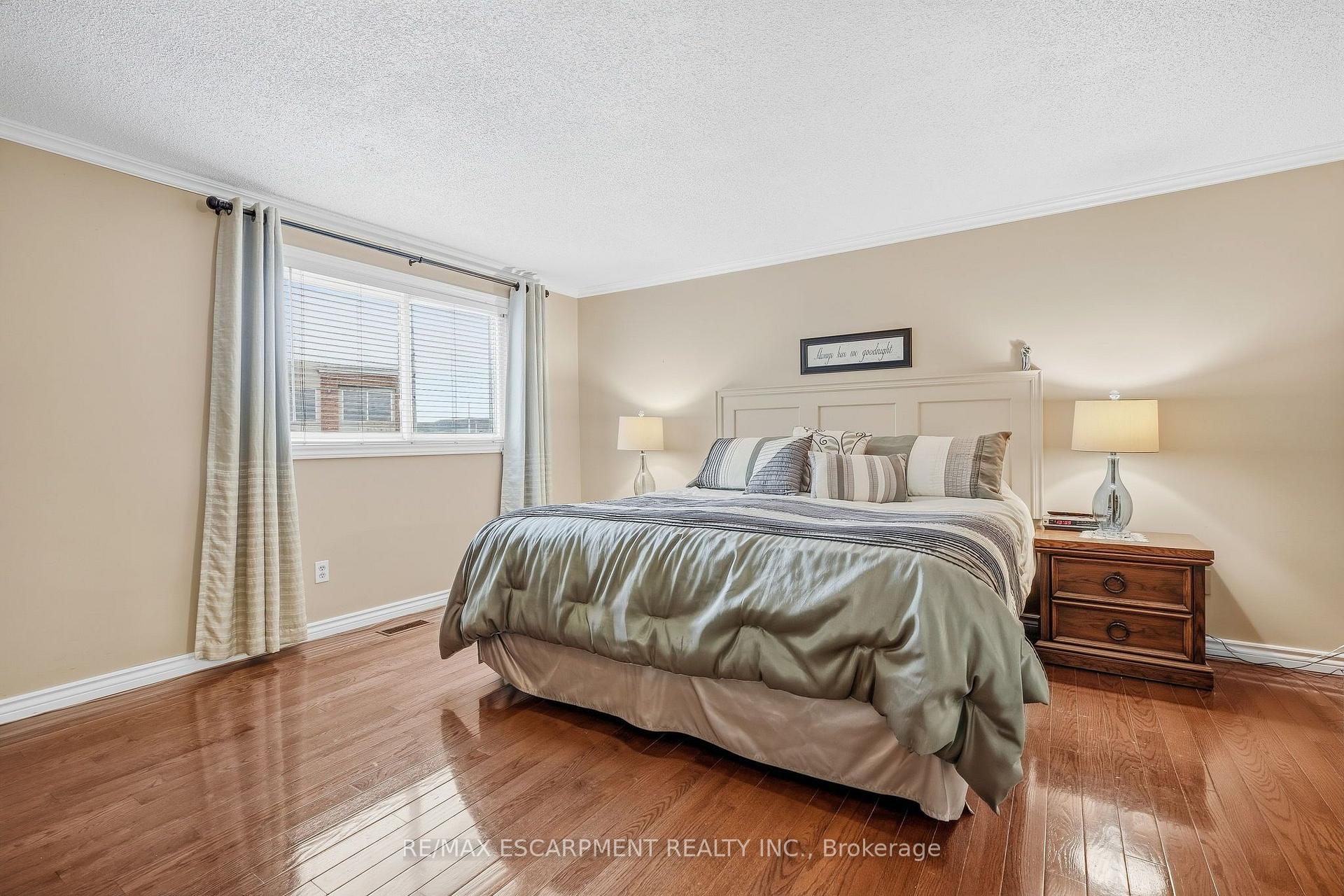 Photo 22 of 607 Clover Park Crescent, Milton, Bronte Meadows — HOMEH
