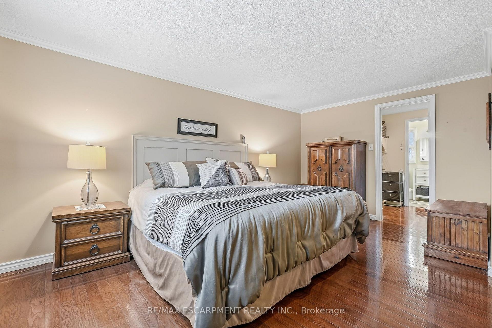Photo 23 of 607 Clover Park Crescent, Milton, Bronte Meadows — HOMEH