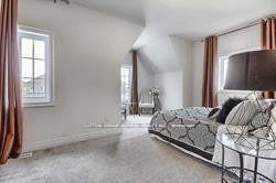 Photo 17 of 47 Edison Place, Vaughan, Patterson — HOMEH