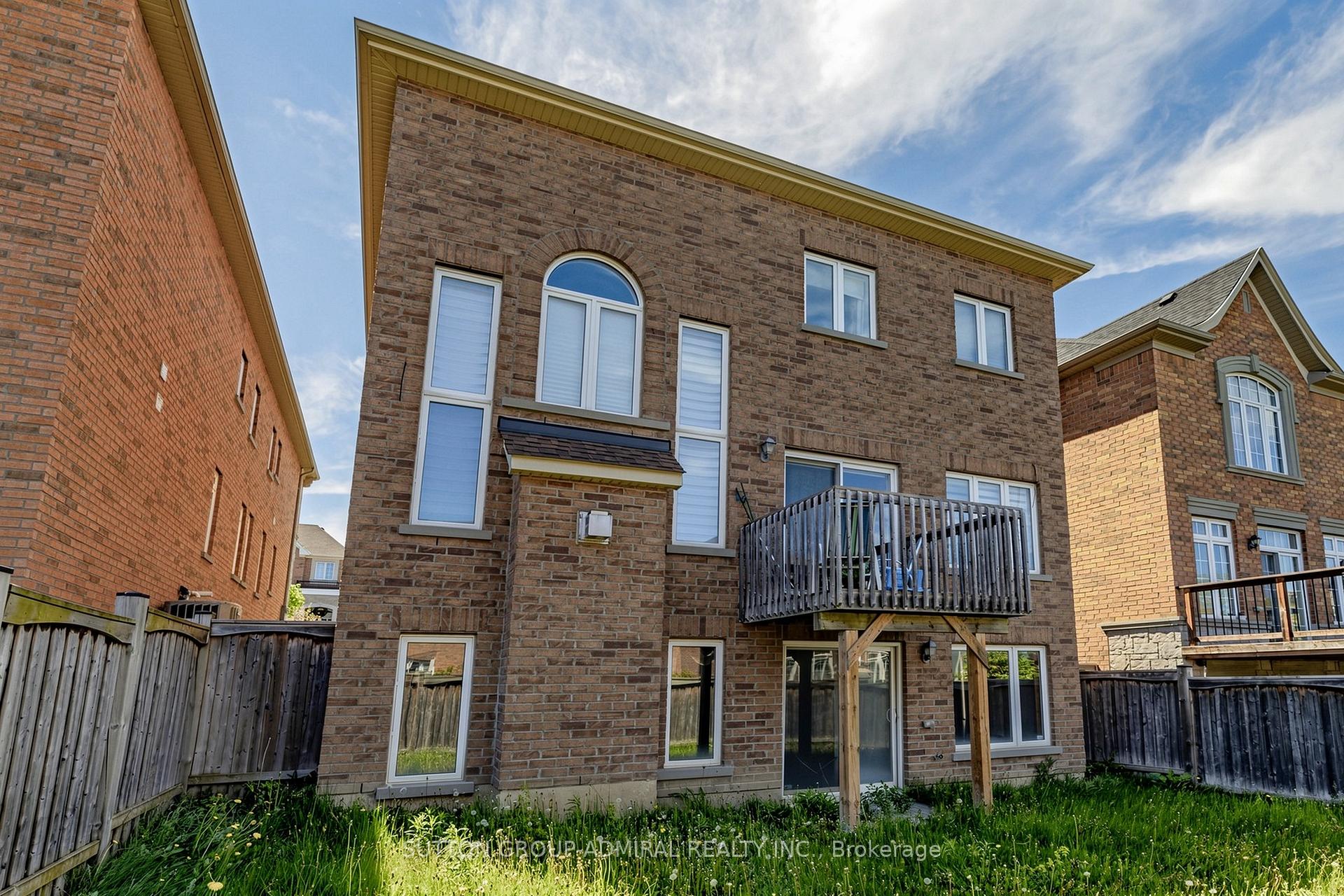 Photo 20 of 47 Edison Place, Vaughan, Patterson — HOMEH
