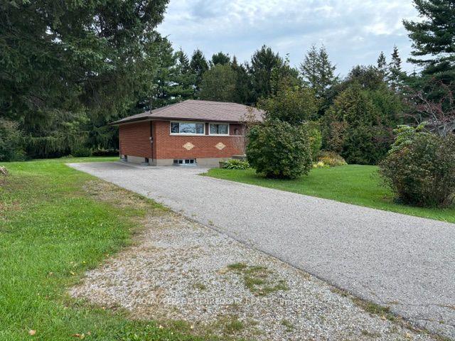 Photo 3 of 7421 Cochrane Street, Whitby, Rural Whitby — HOMEH