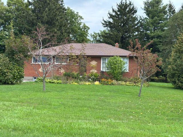 Photo 5 of 7421 Cochrane Street, Whitby, Rural Whitby — HOMEH