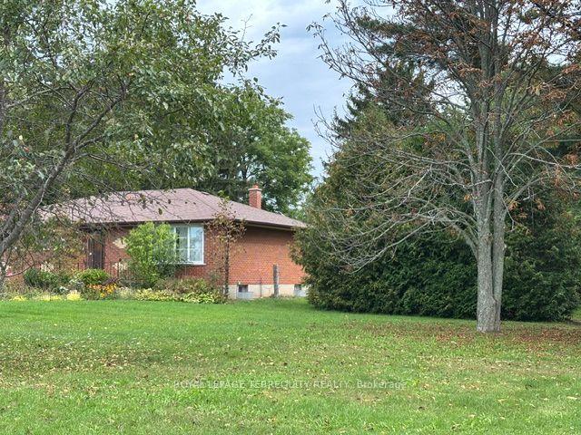Photo 6 of 7421 Cochrane Street, Whitby, Rural Whitby — HOMEH