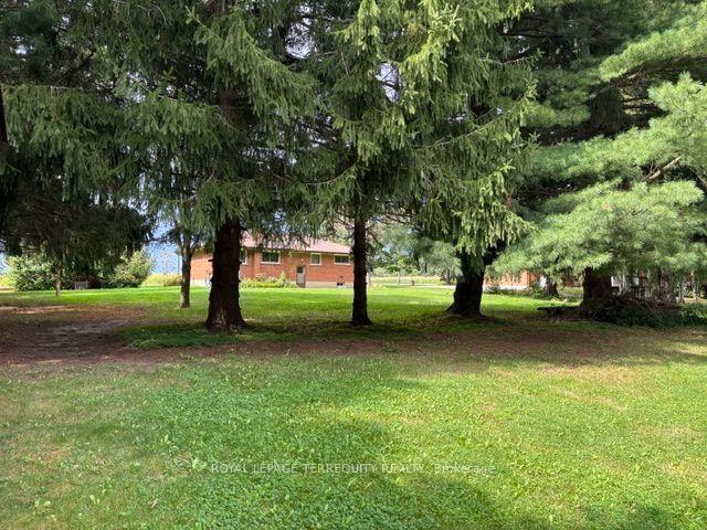 Photo 10 of 7421 Cochrane Street, Whitby, Rural Whitby — HOMEH