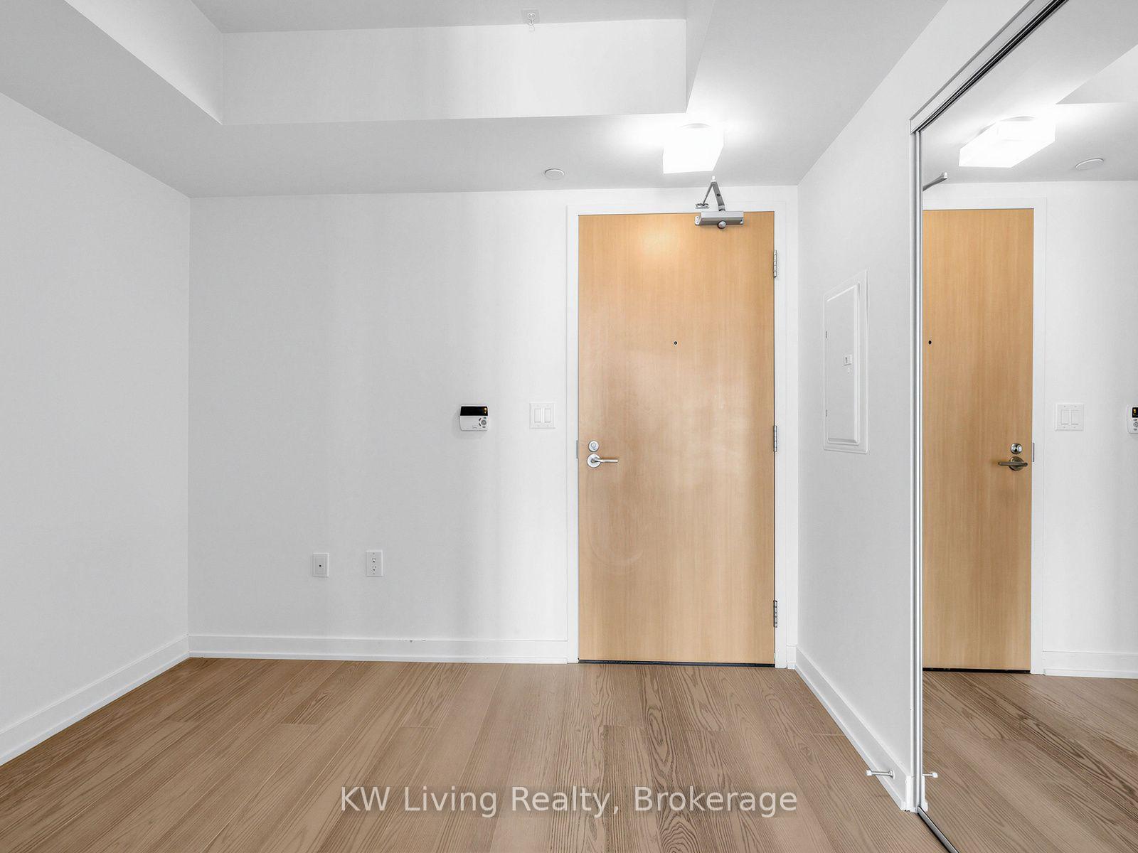 Photo 3 of Unit 4309, 11 Wellesley Street, Toronto, Bay Street Corridor — HOMEH