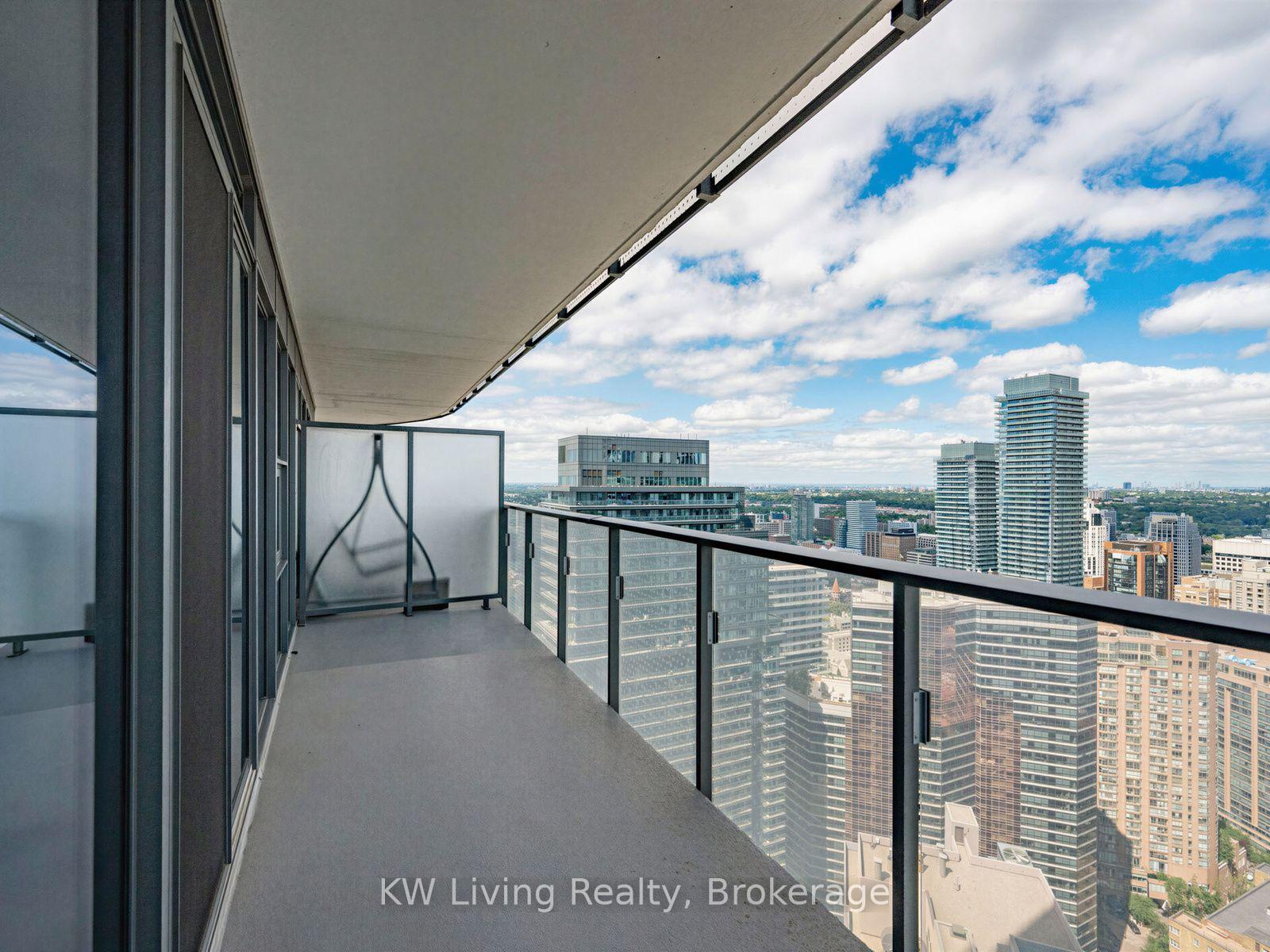 Photo 27 of Unit 4309, 11 Wellesley Street, Toronto, Bay Street Corridor — HOMEH