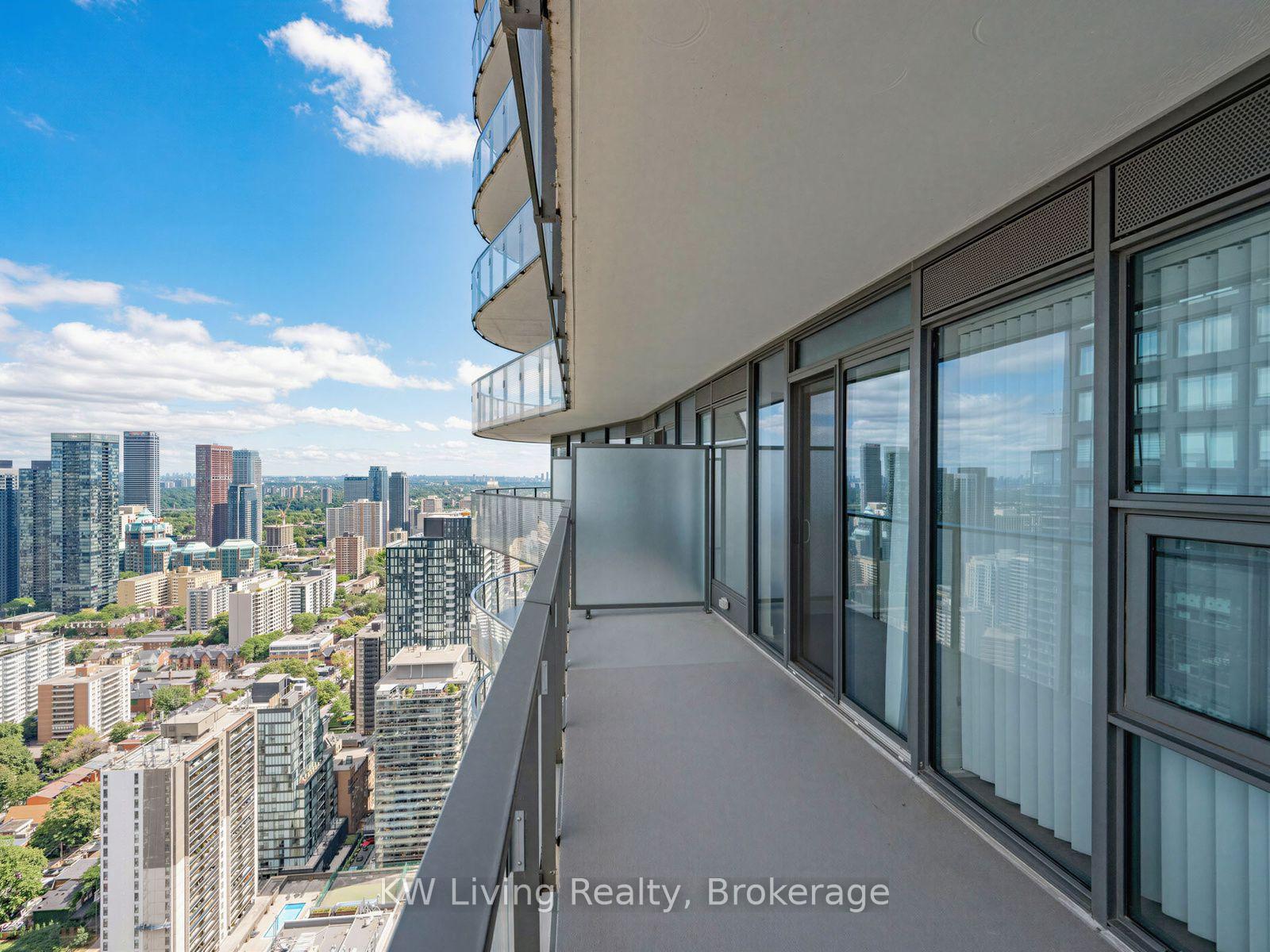 Photo 30 of Unit 4309, 11 Wellesley Street, Toronto, Bay Street Corridor — HOMEH