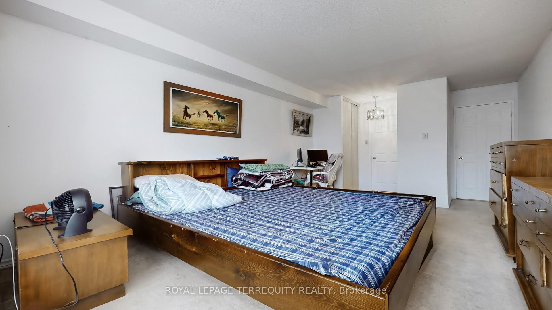 Photo 15 of Unit 211, 20 Cherrytree Drive, Brampton, Fletcher's Creek South — HOMEH