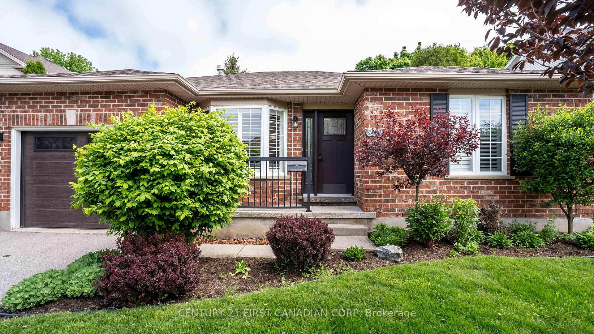 Photo 4 of 839 Guildwood Boulevard, London, North M — HOMEH
